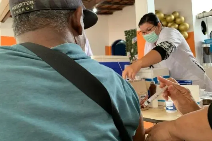 Caraguatatuba amplia vacinação contra gripe para toda população acima de 6 meses