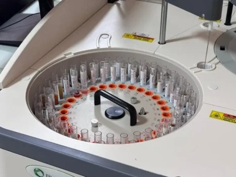 Caraguatatuba impulsiona rede de saúde com inauguração de novo laboratório de análises clínicas