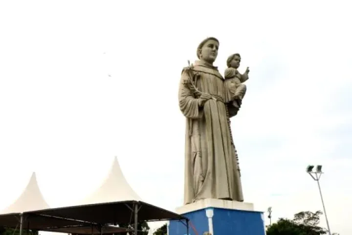 Caminhada e missa campal no Morro Santo Antônio abrem Semana do Padroeiro em Caraguatatuba
