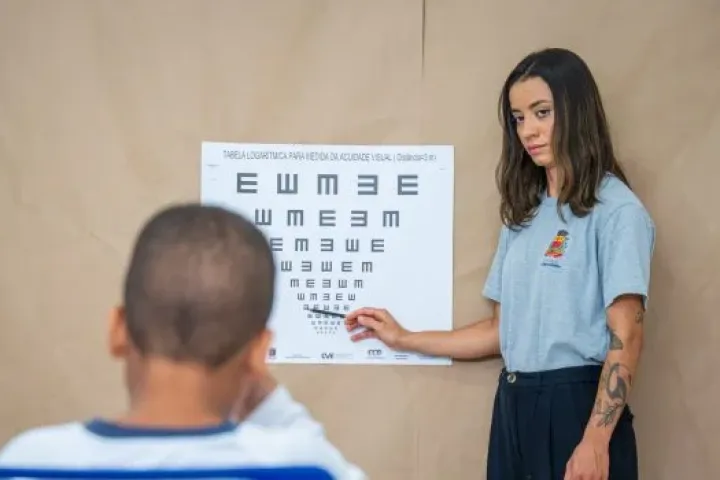 Caraguatatuba inicia programa de Acuidade Visual para atender quase 15 mil alunos da rede municipal