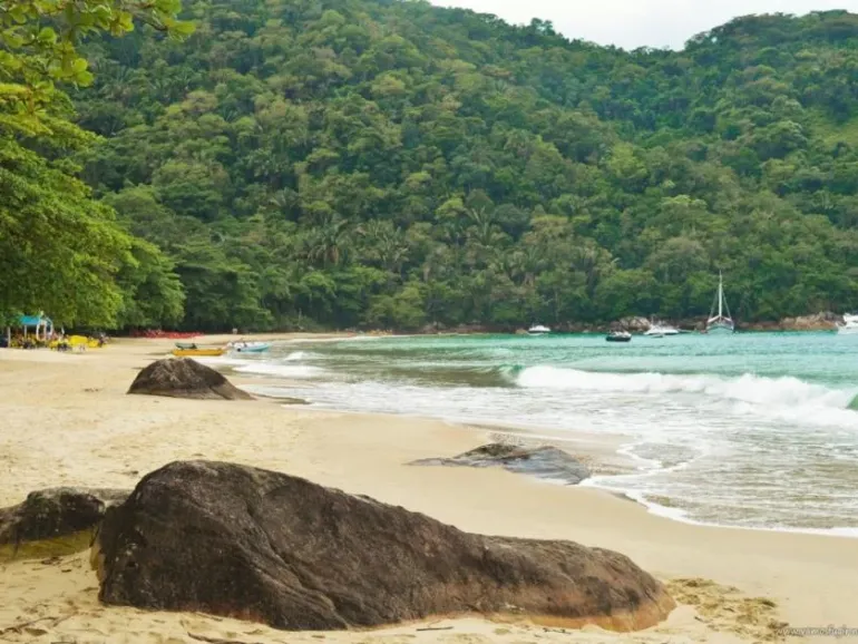 Praia das Sete Fontes