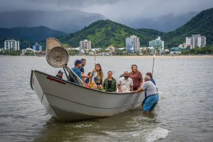 27º Barcos ao Mar celebra cultura caiçara e reúne comunidade pesqueira no Camaroeiro