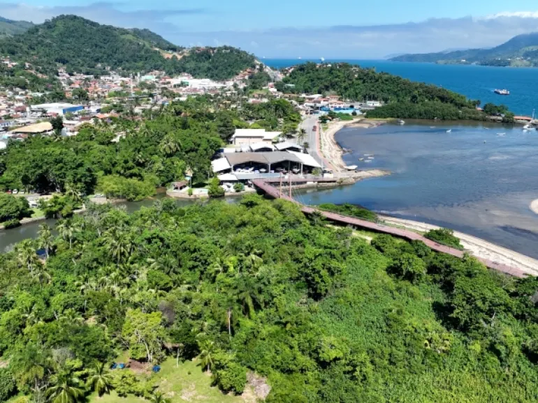 Ilhabela é escolhida para receber a primeira usina de dessalinização de água do mar para abastecimento público do estado de...