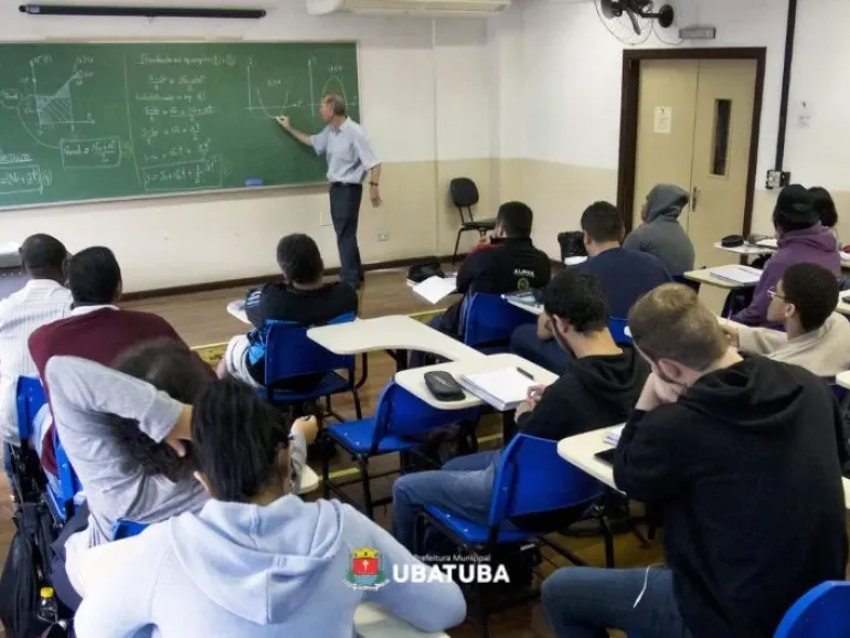 Ubatuba: Etec abre processo seletivo para docente de Física
