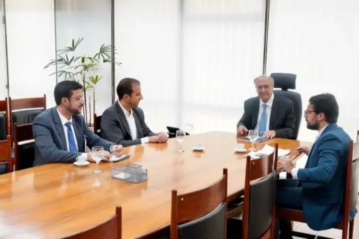Caraguatatuba amplia articulação institucional sobre futuro da UTGCA