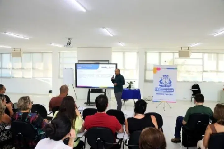 Servidores da Prefeitura de Caraguatatuba se aprofundam no planejamento das contratações governamentais