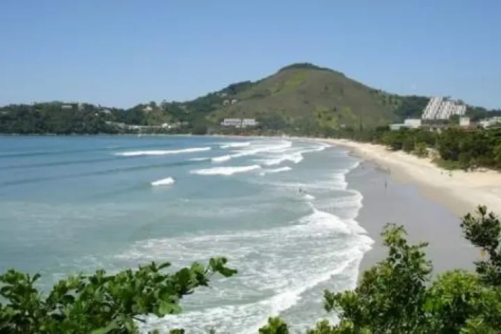 Praia das Toninhas