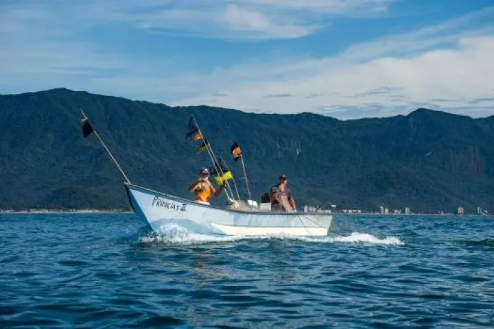 Pesca do camarão é retomada em Caraguatatuba após defeso e exige cumprimento de regras ambientais