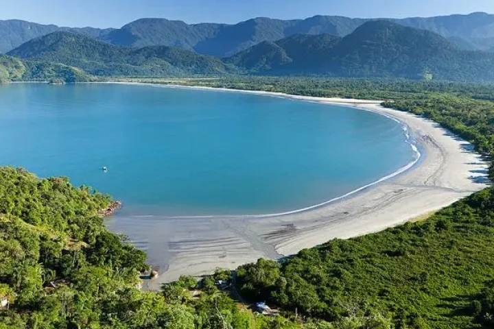 Praia do Ubatumirim