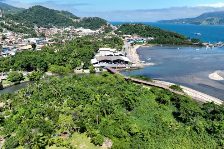 Ilhabela é escolhida para receber a primeira usina de dessalinização de água do mar para abastecimento público do estado de...