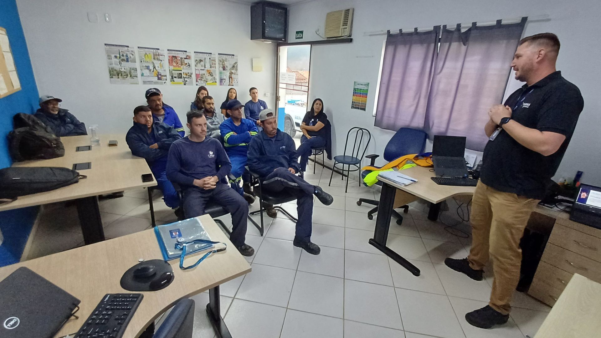 Concessionária Tamoios realiza palestra sobre segurança no trânsito na CAEPA de Paraibuna